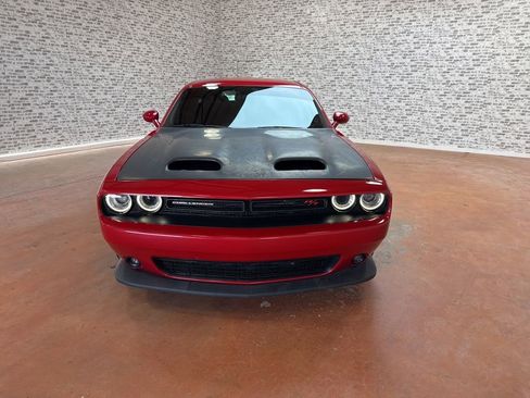 Used 2016 Dodge Challenger R/T Scat Pack w/ Leather Interior Group image 2