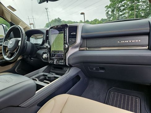 Used 2021 RAM 1500 Limited AWD/4WD image 16