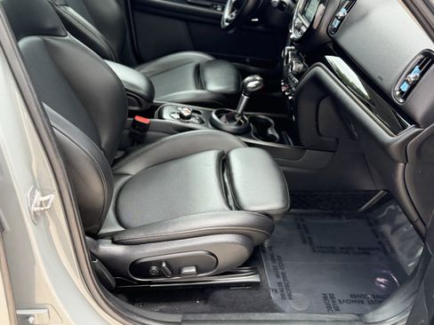 Used 2019 MINI Cooper Countryman S w/ Premium Package FWD image 35