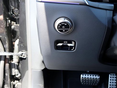 New 2025 Mercedes-Benz GLC 43 AMG 4MATIC image 41