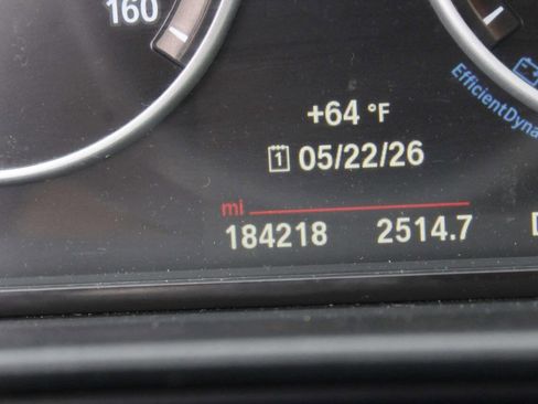 Used 2015 BMW 528i xDrive Sedan AWD/4WD image 9
