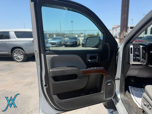 Used 2018 GMC Sierra 1500 SLT AWD/4WD image 12