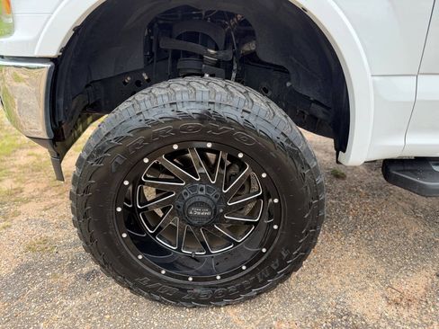 Used 2018 Ford F150 Lariat w/ Equipment Group 501A Mid AWD/4WD image 10