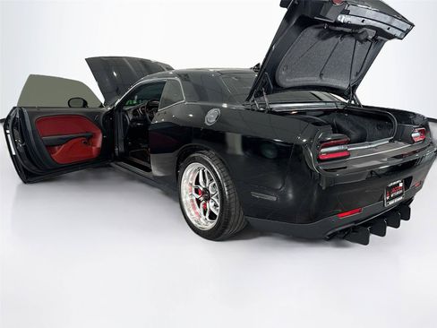 Used 2022 Dodge Challenger SRT Hellcat Redeye RWD image 36