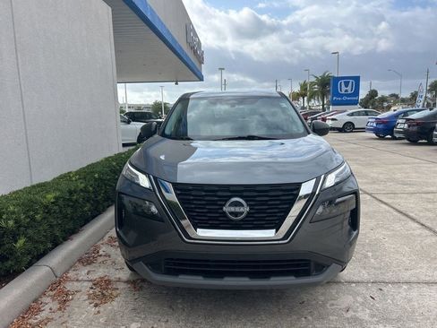 Used 2023 Nissan Rogue S FWD image 2