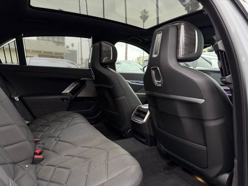 Used 2023 BMW 760i xDrive w/ Executive Package image 36