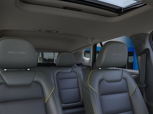 New 2026 Chevrolet Trax ACTIV w/ Sunroof Package FWD image 24