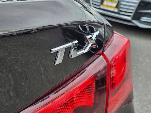 Used 2015 Acura TLX w/ Technology Package FWD image 10