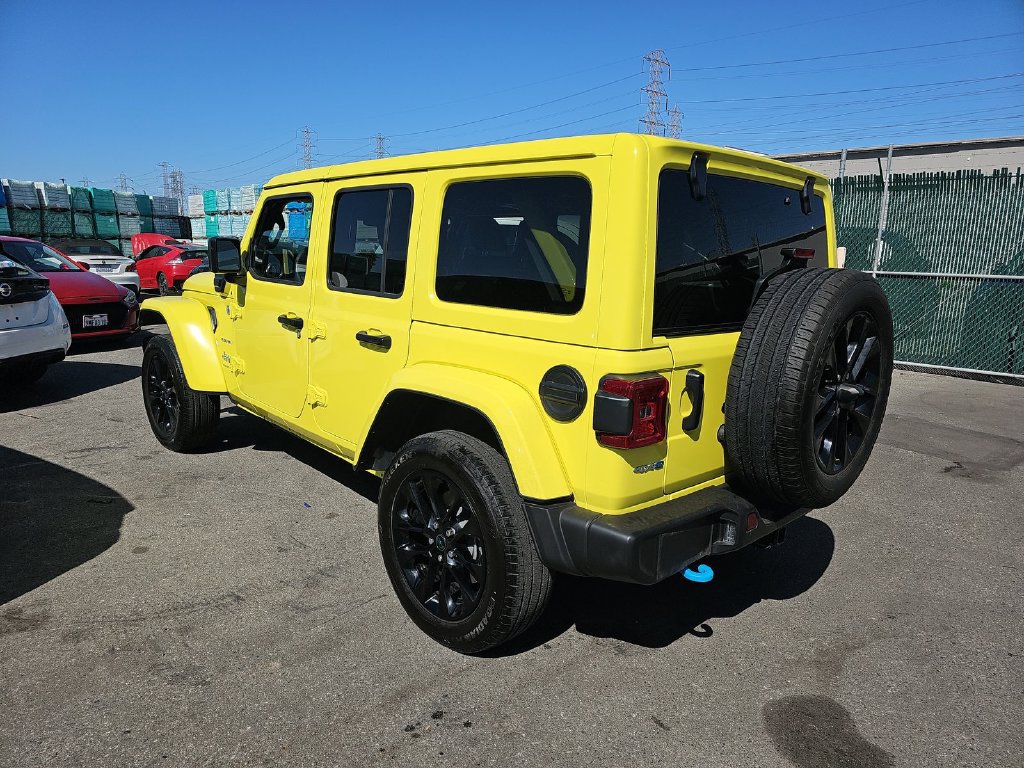 Used 2024 Jeep Wrangler Unlimited Sahara AWD/4WD image 4