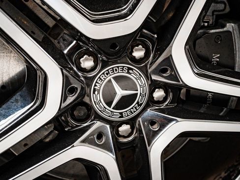 Certified 2025 Mercedes-Benz GLS 450 4MATIC image 8