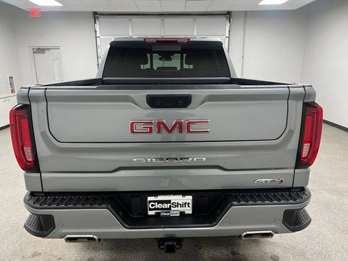 Used 2023 GMC Sierra 1500 AT4 w/ AT4 Preferred Package image 9