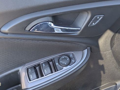 Used 2023 Chevrolet Malibu LT FWD image 27