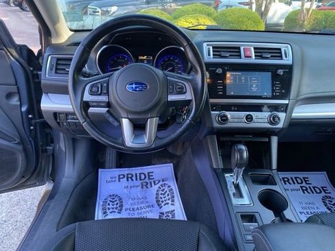 Used 2016 Subaru Outback 2.5i Premium w/ Popular Package #1 AWD/4WD image 8