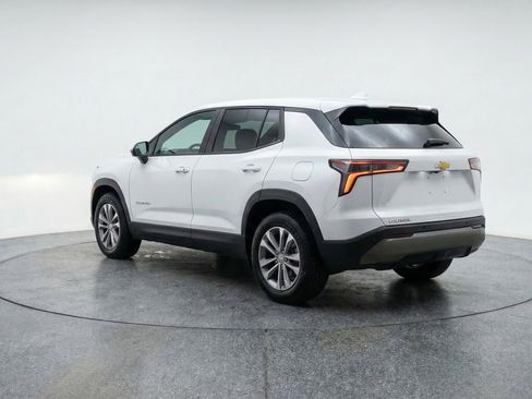 Used 2025 Chevrolet Equinox LT FWD image 6