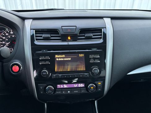 Used 2013 Nissan Altima 2.5 SV image 24