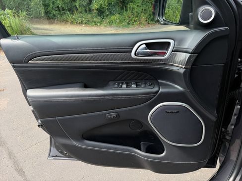 Used 2018 Jeep Grand Cherokee Trackhawk AWD/4WD image 24