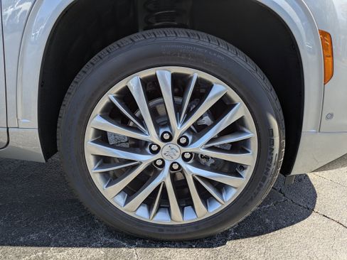 New 2026 Buick Enclave Avenir w/ Super Cruise Package image 12