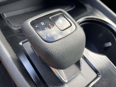 Used 2023 Nissan Rogue SV image 28