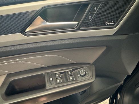 Used 2022 Volkswagen Atlas SEL Premium image 19