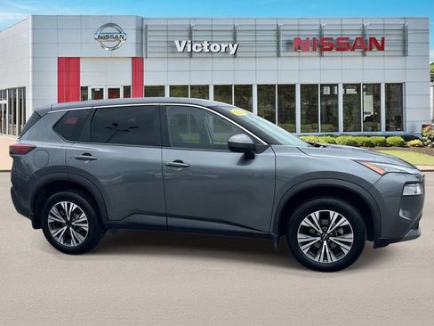Used 2023 Nissan Rogue SV AWD/4WD image 2