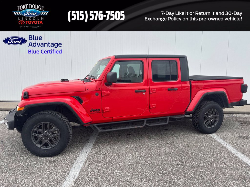 Used 2024 Jeep Gladiator Sport AWD/4WD image 1