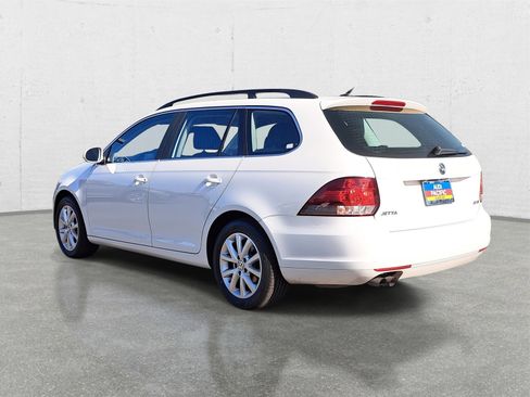 Used 2014 Volkswagen Jetta SportWagen image 7