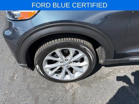 Used 2023 Ford Explorer Platinum w/ Technology Package AWD/4WD image 19