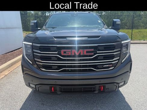 Used 2025 GMC Sierra 1500 AT4 w/ AT4 Premium Package AWD/4WD image 5