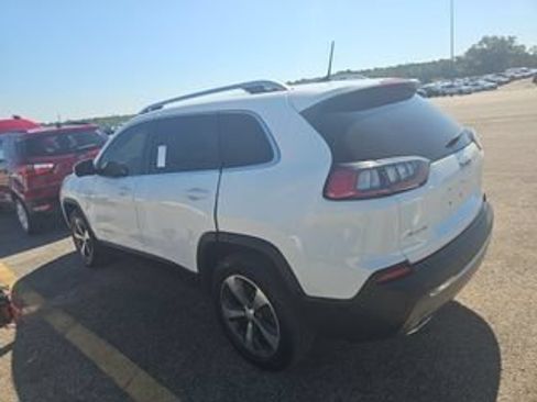 Used 2019 Jeep Cherokee Limited AWD/4WD image 4