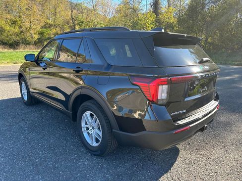 New 2026 Ford Explorer Active image 5