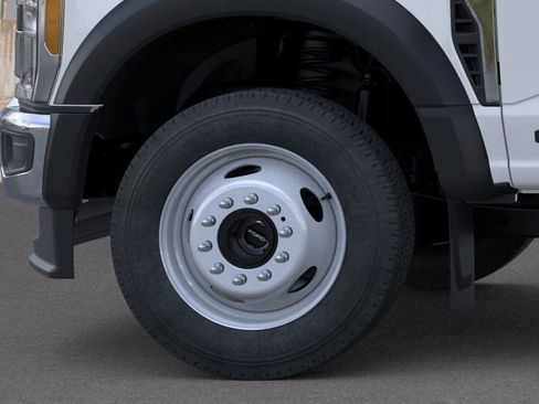 New 2026 Ford F450 XL w/ XL Chrome Package image 21