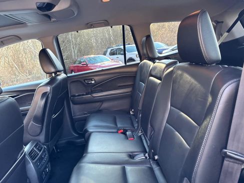 Used 2021 Honda Pilot Touring image 33