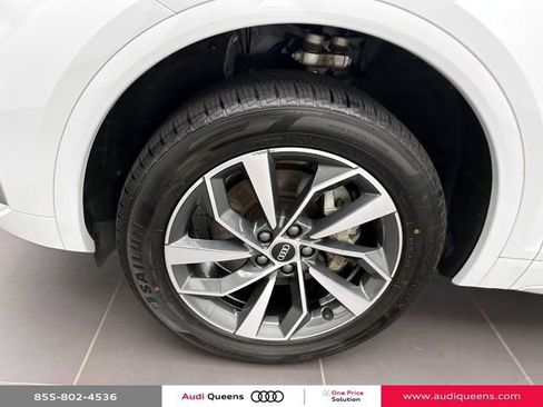 Used 2023 Audi Q5 2.0T Premium w/ Convenience Package AWD/4WD image 8
