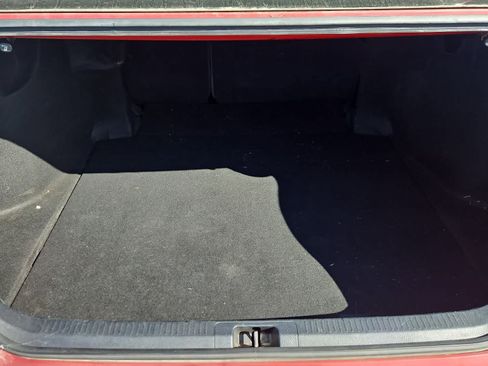 Used 2021 Toyota Camry SE image 9