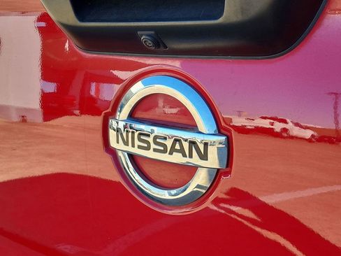 Used 2021 Nissan Titan SV w/ Off Road Protection Package image 28