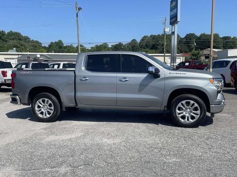 Used 2025 Chevrolet Silverado 1500 LTZ w/ LTZ Premium Package AWD/4WD image 2