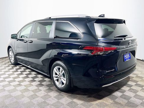 New 2026 Toyota Sienna Limited AWD/4WD image 6