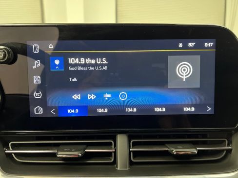 Used 2025 Chevrolet Trax LT FWD image 57