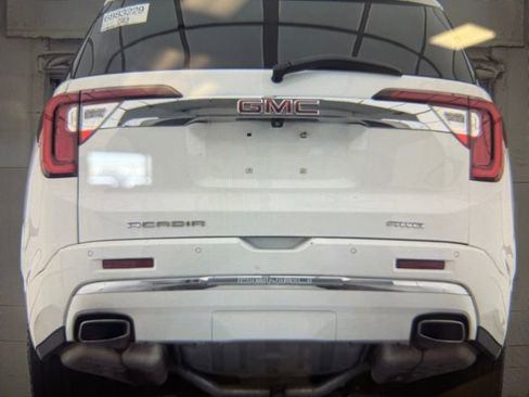 Used 2023 GMC Acadia Denali image 7