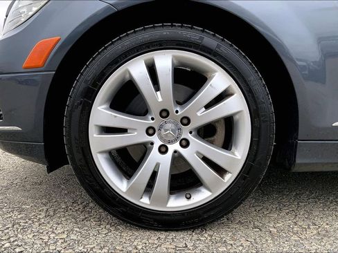 Used 2008 Mercedes-Benz C 300 Sedan image 11