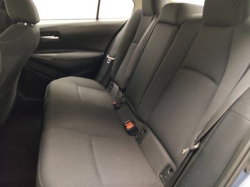 Used 2021 Toyota Corolla LE FWD image 18