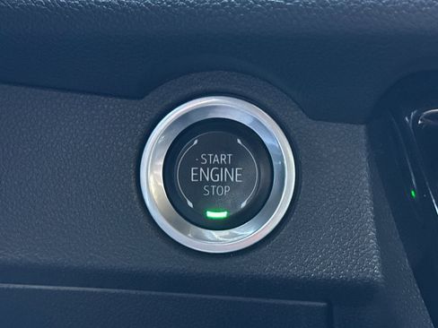 Certified 2024 Chevrolet Traverse LT image 31