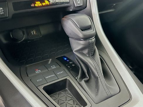 Used 2025 Toyota RAV4 LE image 24