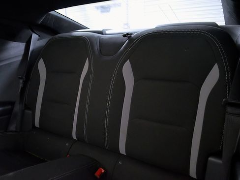 Used 2018 Chevrolet Camaro LT RWD image 19