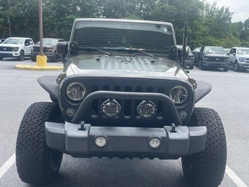 Used 2015 Jeep Wrangler Unlimited Sport w/ Max Tow Package AWD/4WD image 2
