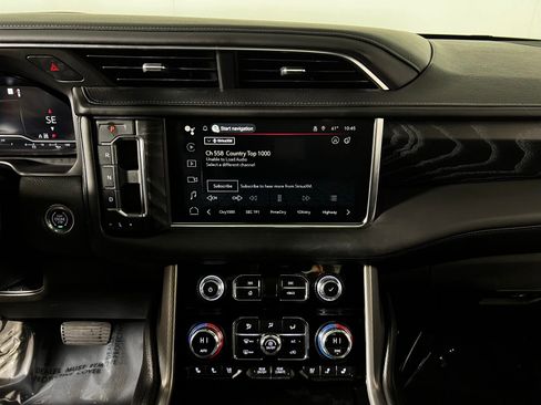 Used 2022 GMC Yukon Denali w/ Denali Ultimate Package image 19