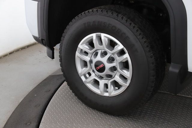 Used 2025 GMC Sierra 2500 Pro AWD/4WD image 13