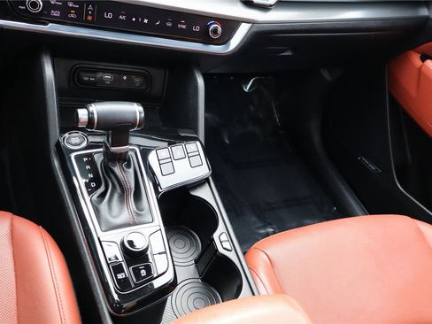 Certified 2023 Kia Sportage SX image 23