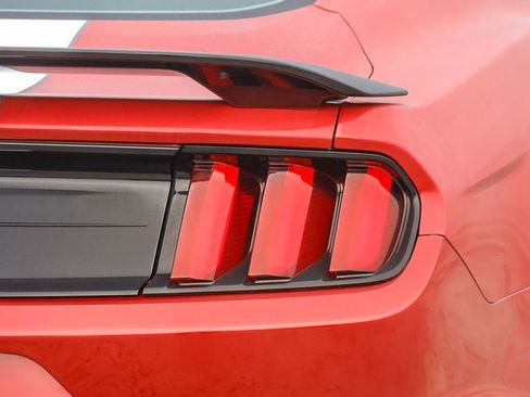 Used 2020 Ford Mustang Shelby GT350 w/ Technology Package image 10