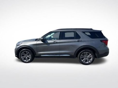 Certified 2025 Ford Explorer Active w/ Active Comfort Package AWD/4WD image 4